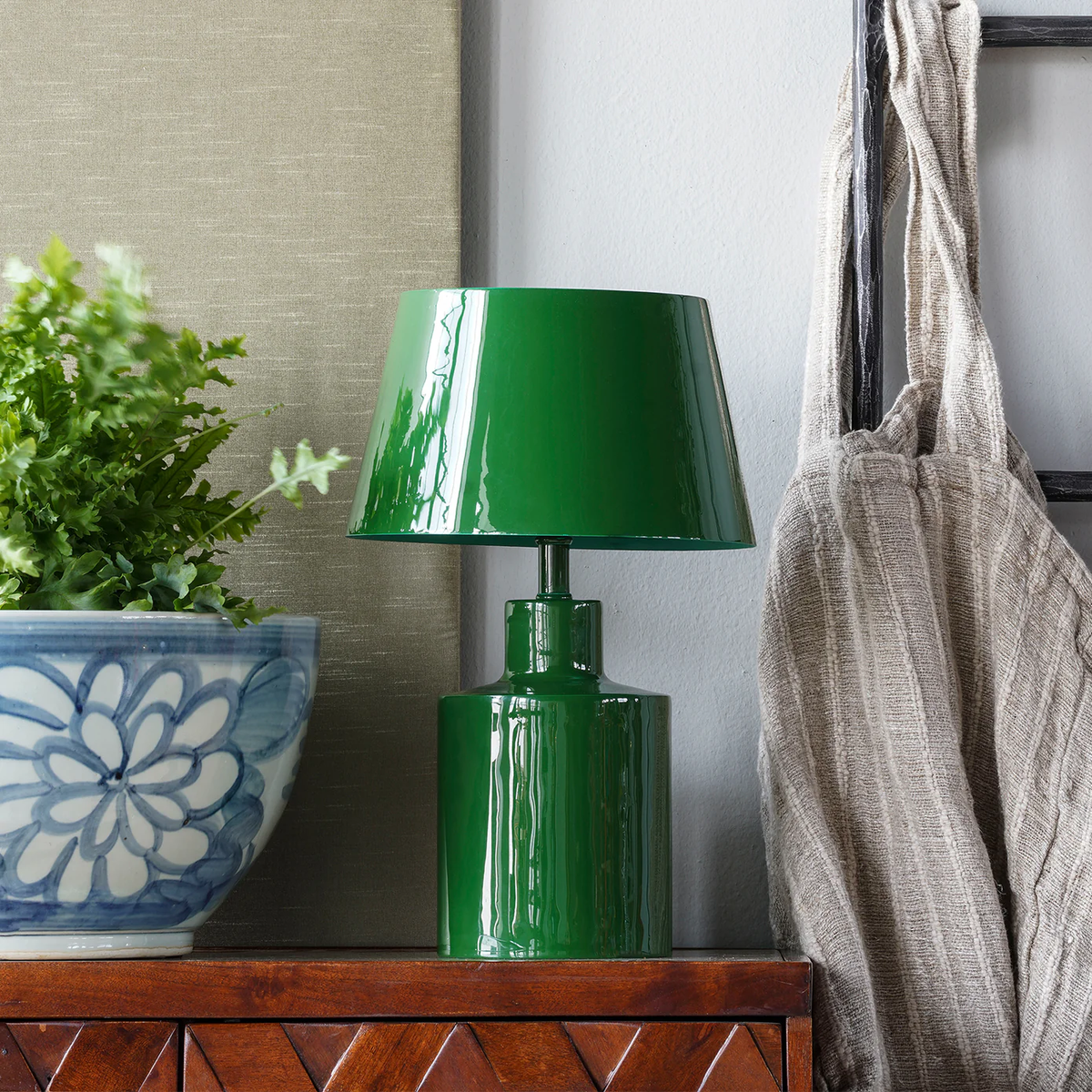 Emerald Table Lamp 10x16